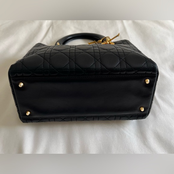 ❌❌SOLD❌❌Authentic Christian Lady Dior Medium Lambskin Handbag - Picture 8 of 16